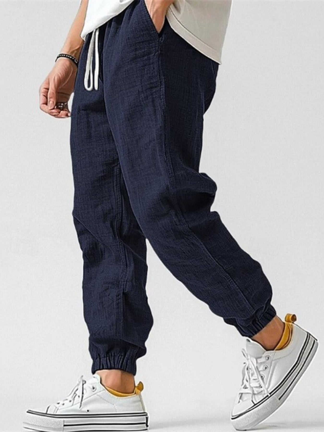 JAMES™ | Men's Relaxed Woven Trousers