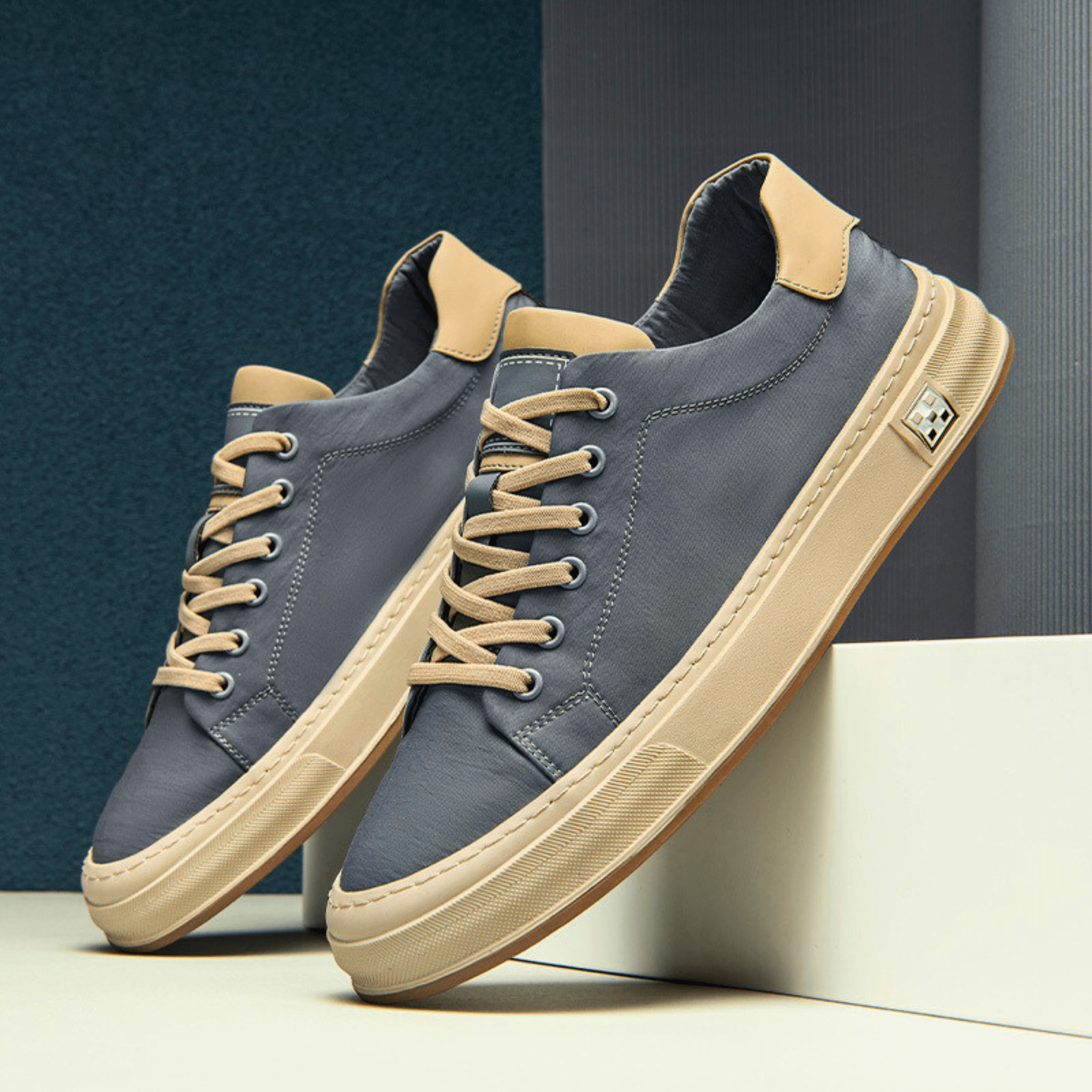 JAMES™ | MENS CANVAS TRAINERS
