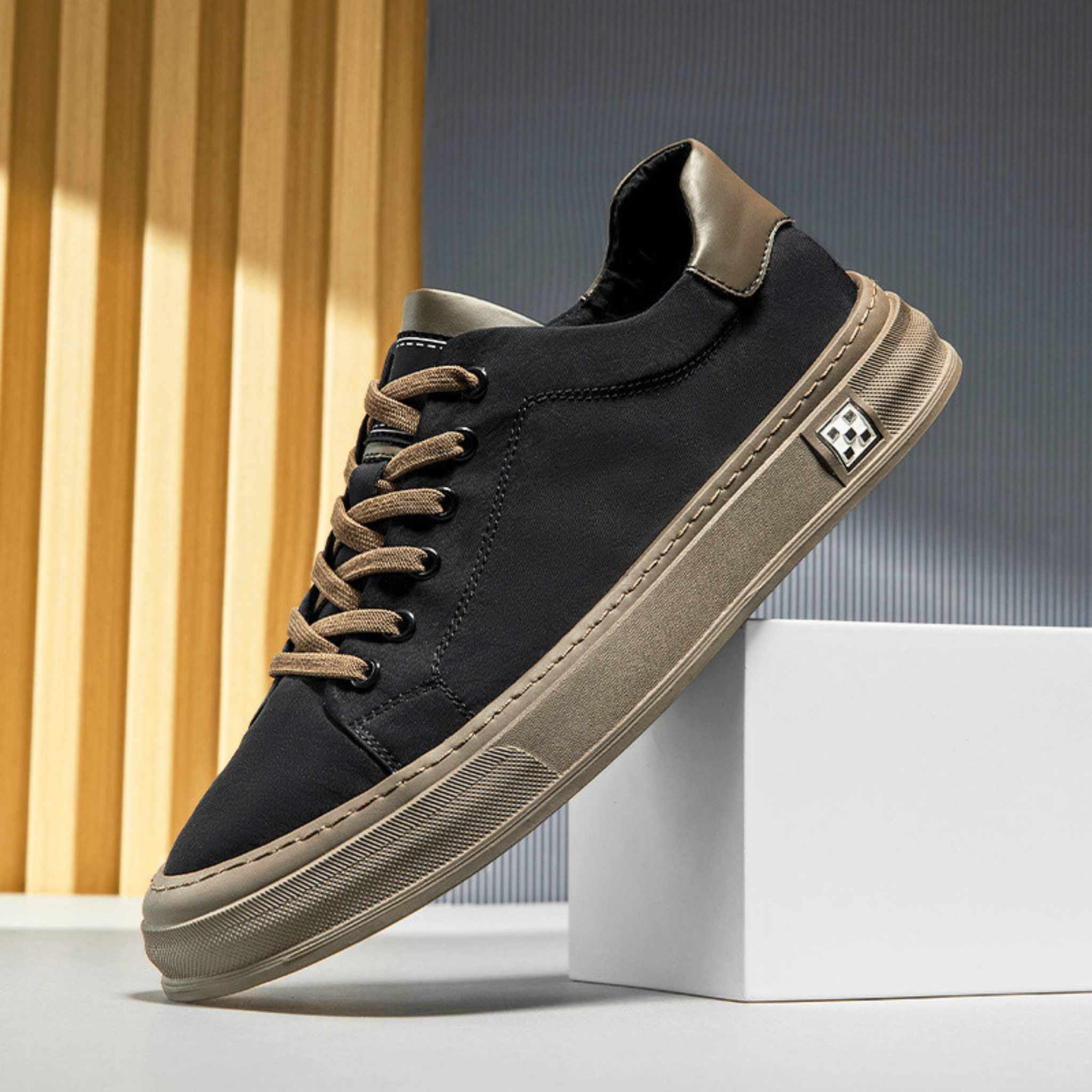 JAMES™ | MENS CANVAS TRAINERS