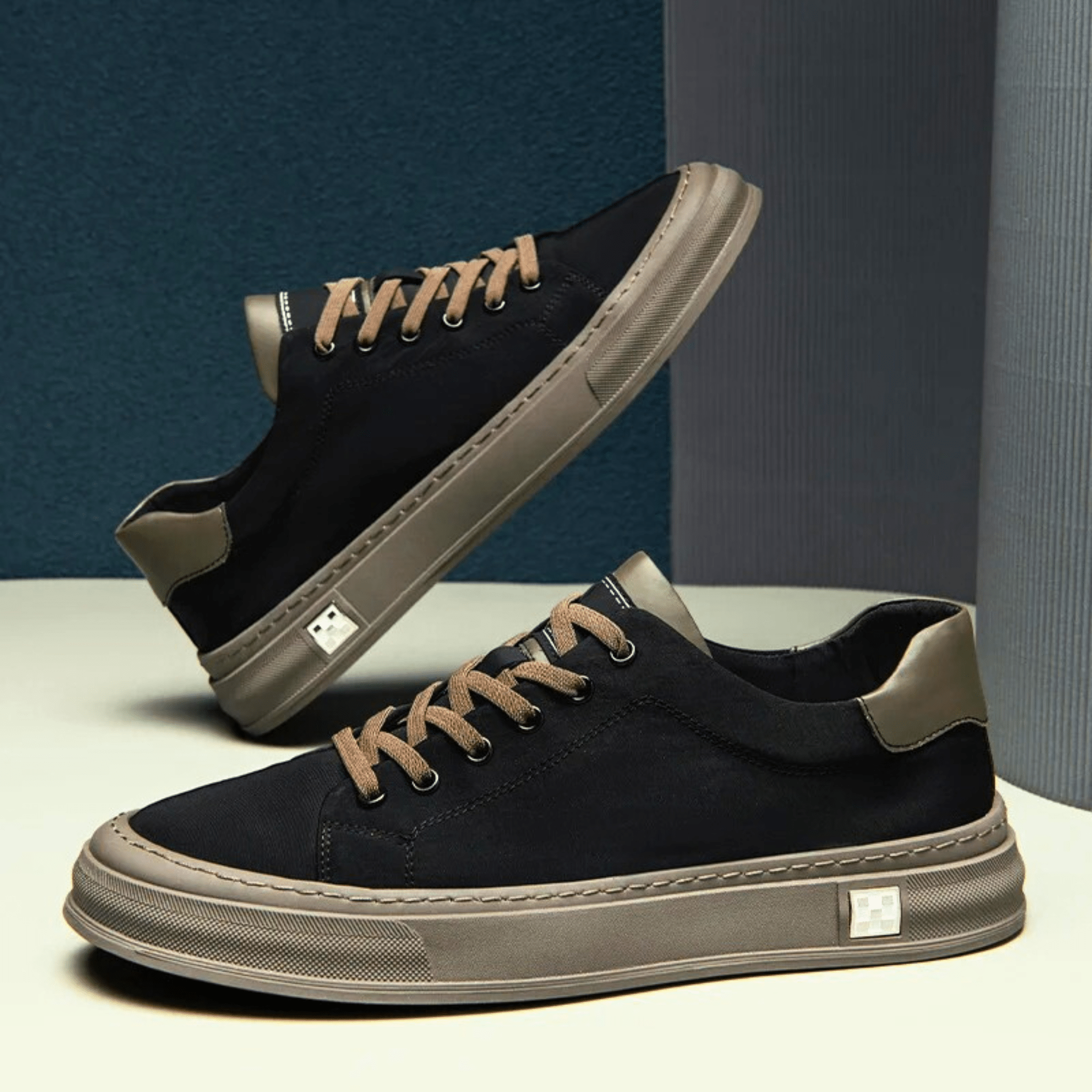 JAMES™ | MENS CANVAS TRAINERS